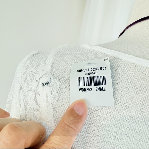 Abercrombie and Fitch Elegant White Lace Dress - Picture 12 of 13